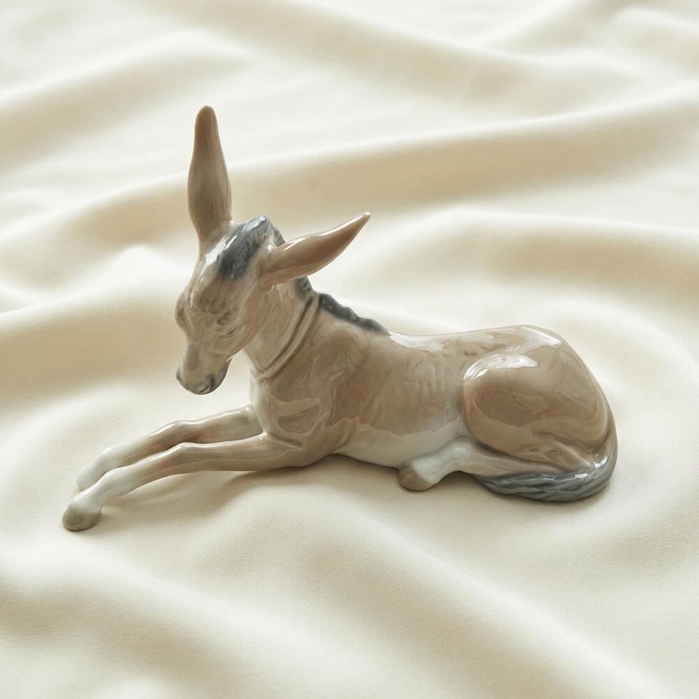 Vintage RETIRED 1960s Lladro Spain Porcelain Donkey Nativity Figurine #4679